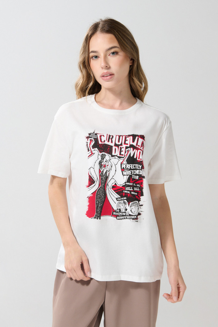 Camiseta manga corta crema con diseño de Cruella de Vil