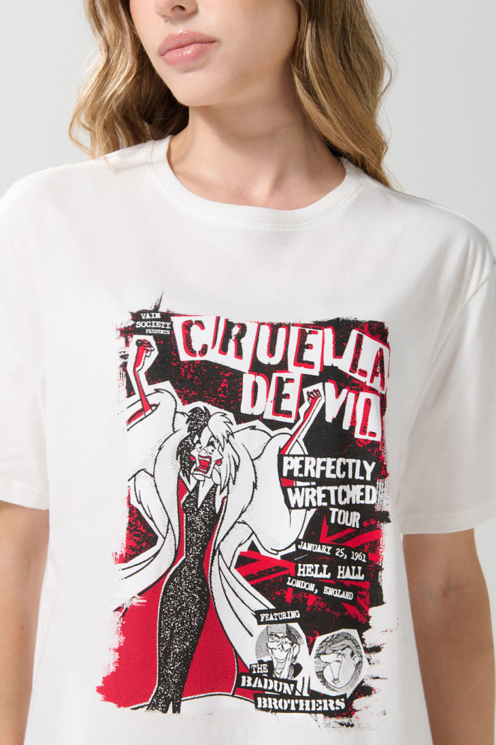 Camiseta manga corta crema con diseño de Cruella de Vil