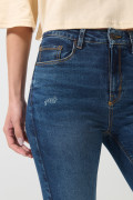 Jean jegging azul oscuro súper tiro alto con rotos en frente