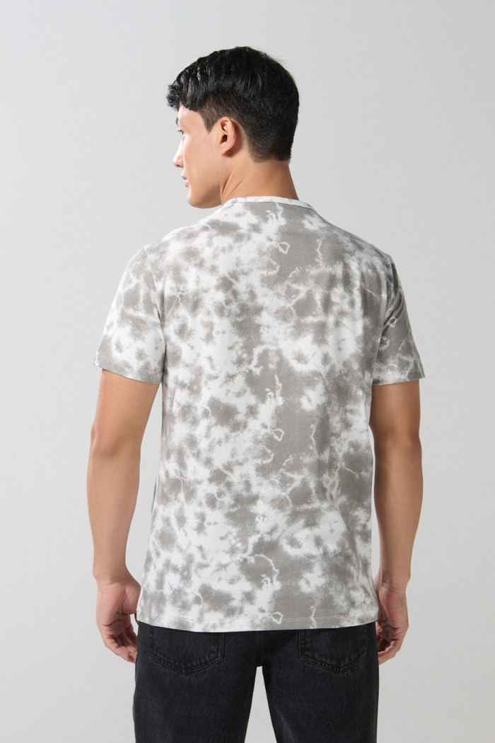 Camiseta manga corta crema tie dye de Naruto
