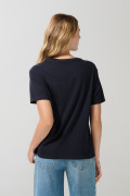Camiseta manga corta en algodón azul con arte college