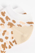 Medias tobilleras cremas con arte animal print y contrastes