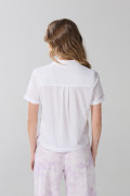 Blusa unicolor en algodón manga corta con bolsillo