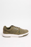 Tenis casuales verdes oscuros con perforaciones