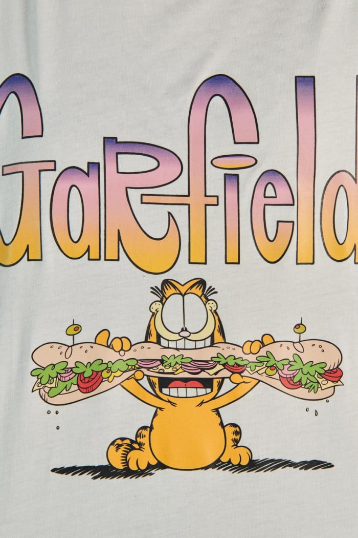 Camiseta unicolor con cuello redondo y diseño de Garfield