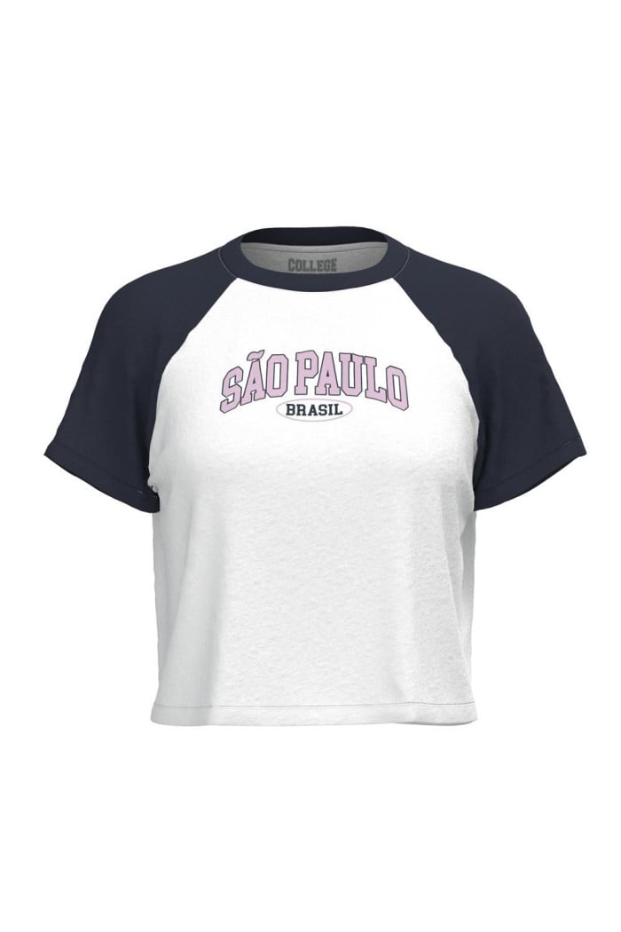 Camiseta unicolor con manga ranglan corta y diseño college