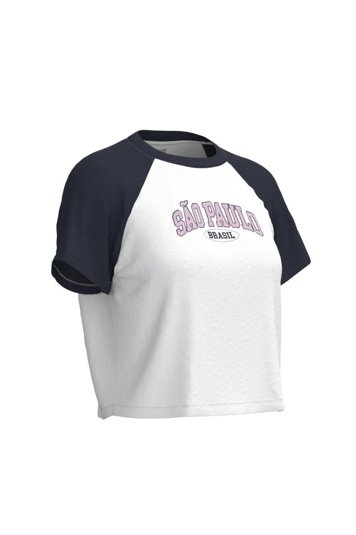 Camiseta unicolor con manga ranglan corta y diseño college