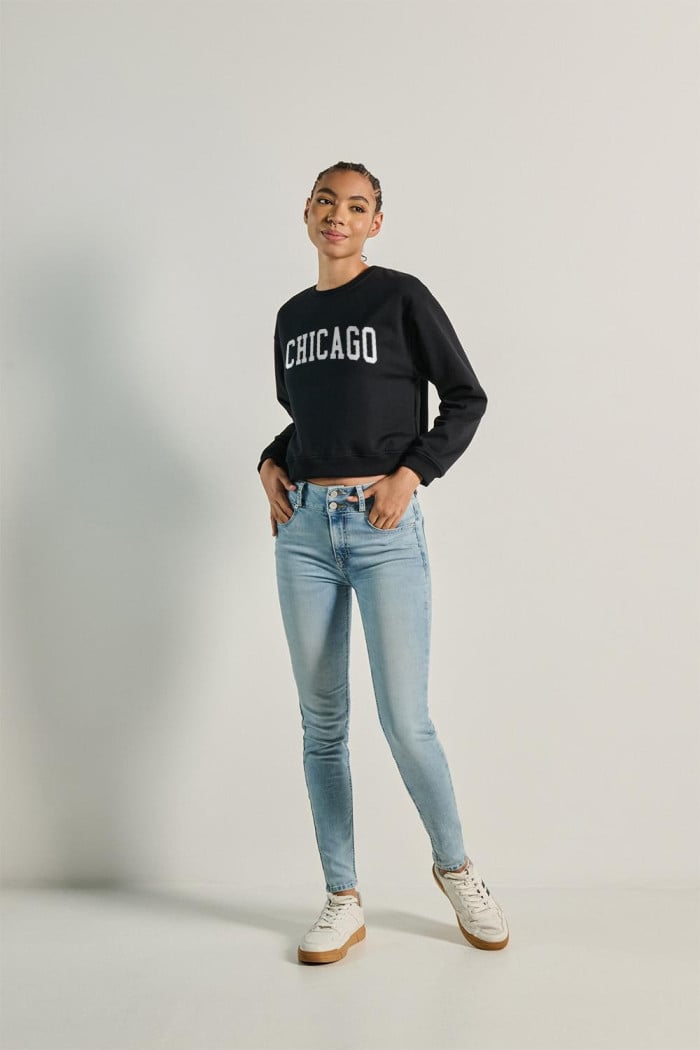 Sueter cuello redondo hombro rodado de Chicago