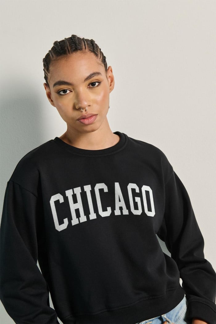 Sueter cuello redondo hombro rodado de Chicago