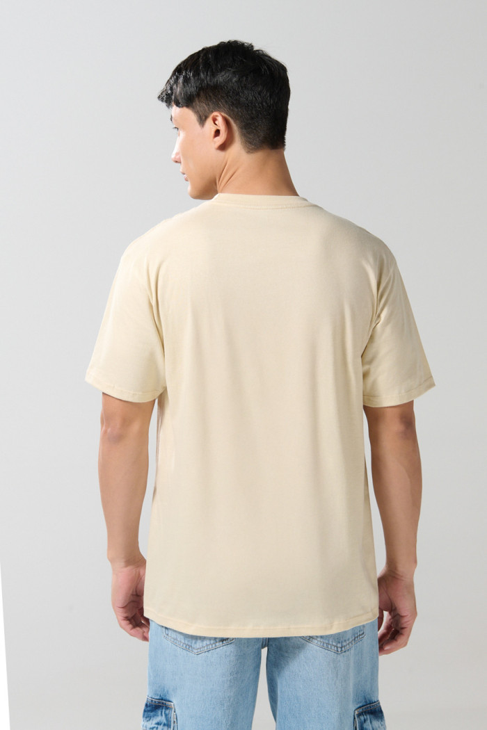 Camiseta manga corta unicolor con diseño de playa