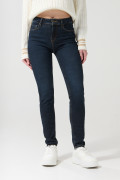 Jean azul intenso jegging con costuras visibles y tiro alto