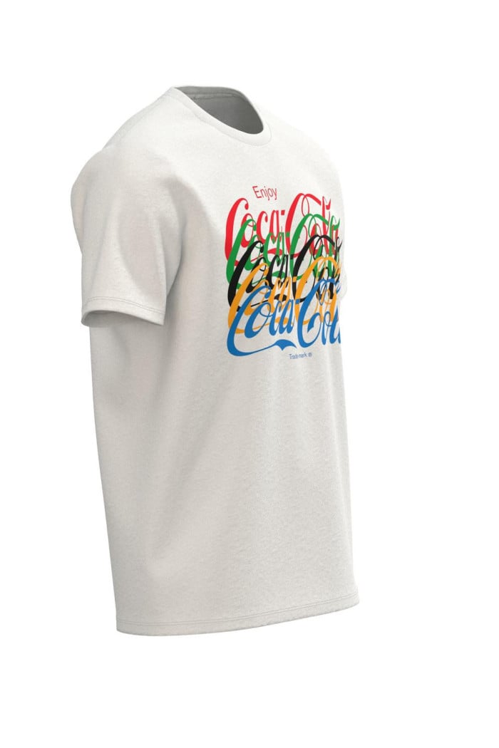 Camiseta manga corta con estampado de Coca Cola.