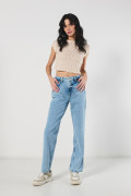 Camiseta kaki clara con texturas y escote en espalda