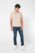 Camiseta con escultura artística kaki y manga corta