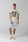 Camiseta kaki clara college oversize con cuello redondo