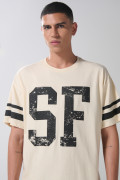 Camiseta kaki clara college oversize con cuello redondo
