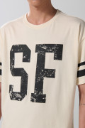 Camiseta kaki clara college oversize con cuello redondo