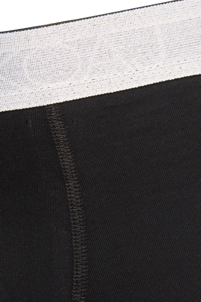 Bóxer negro midway brief-largo con ajuste y costuras planas