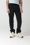 Jean 90´S bota recta negro con tiro bajo y bolsillos