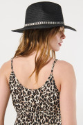 Vestido kaki largo con abertura y diseño animal print