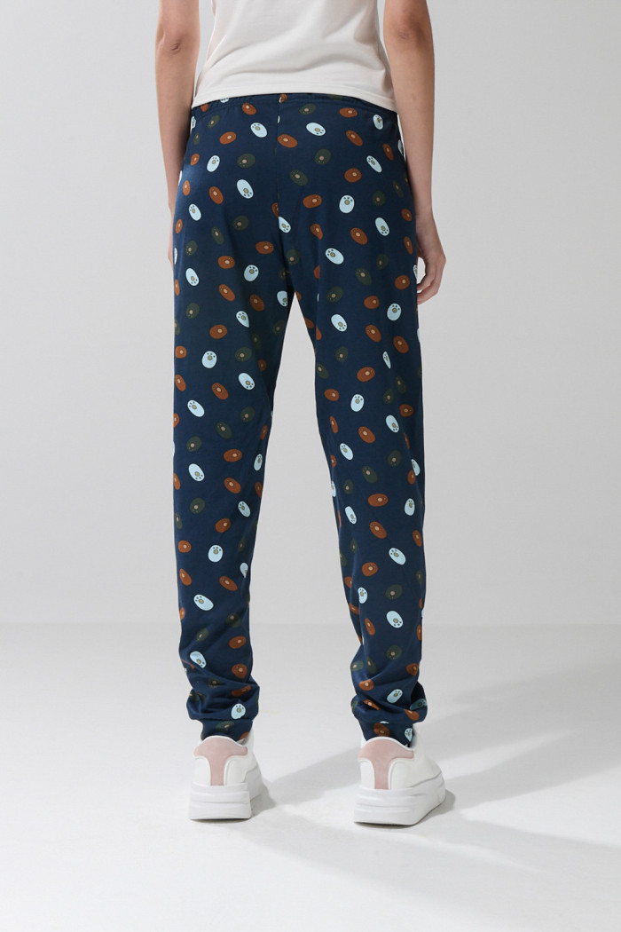 Pantalón jogger azul intenso con diseño de Escandalosos