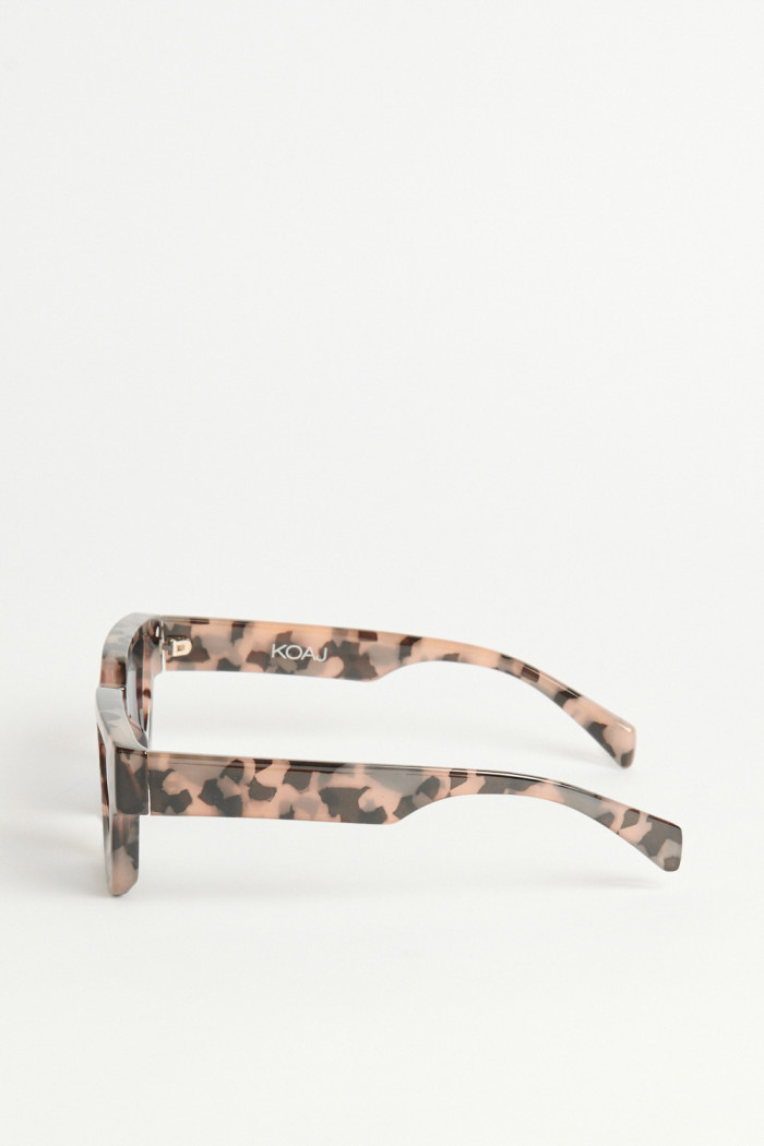 Gafas kakis wayfarer con marco cuadrado estampado