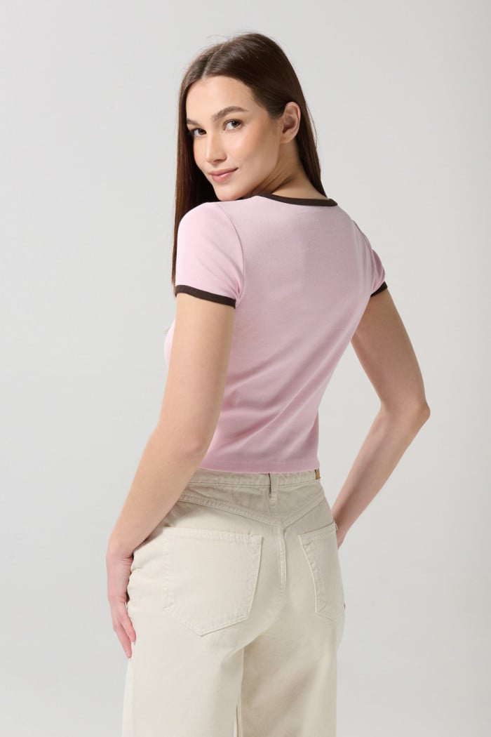 Camiseta de Minnie rosada manga corta con contrastes