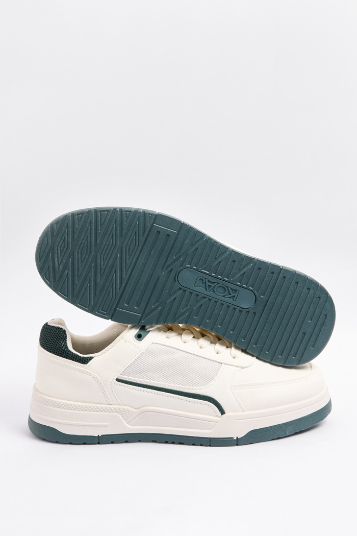 Tenis cremas casuales con diseños azules localizados