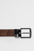 Cinturón reversible negro con hebilla cuadrada y texturas