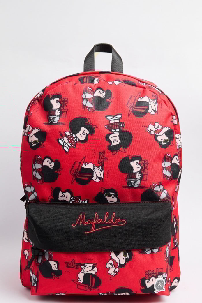 Maleta roja oscura con diseños de Mafalda y cremalleras