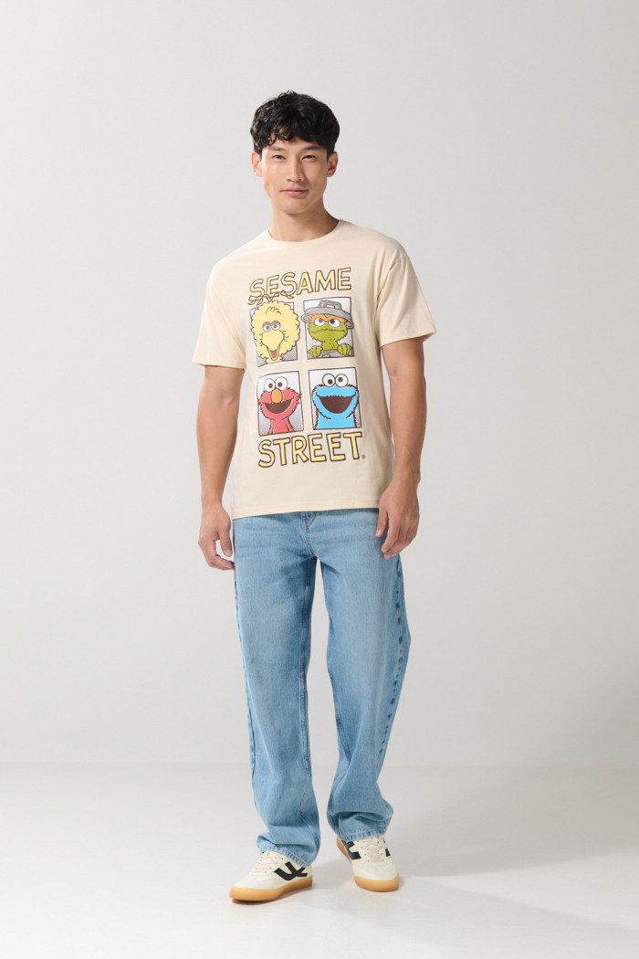 Camiseta de Plaza Sésamo kaki clara manga corta
