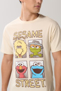 Camiseta de Plaza Sésamo kaki clara manga corta
