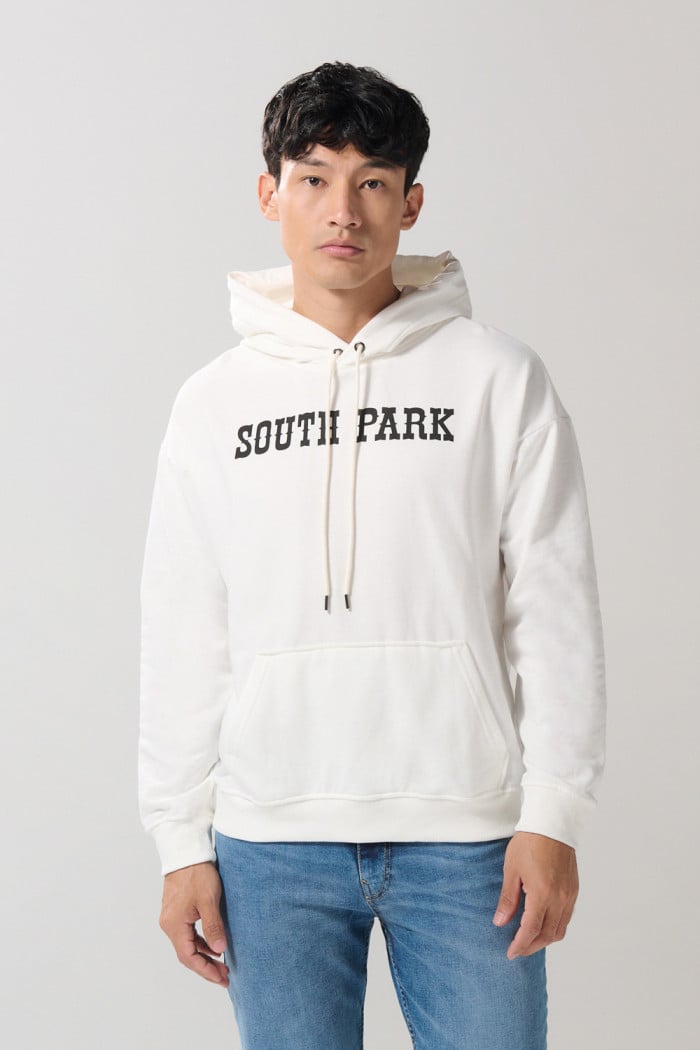 Buzo oversize crema de South Park con capota y bolsillo