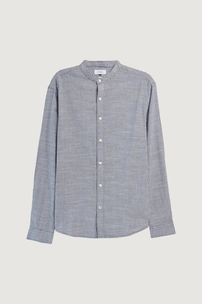 Camisa unicolora rayas con cuello nerú y manga larga