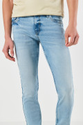 Jean tiro bajo skinny azul claro ceñido con desgastes
