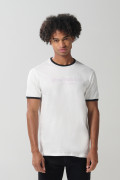 Camiseta college con contrastes y manga corta crema