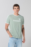 Camiseta verde con contrastes, manga corta y arte college