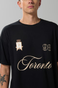Camiseta oversize cuello redondo negra con arte college