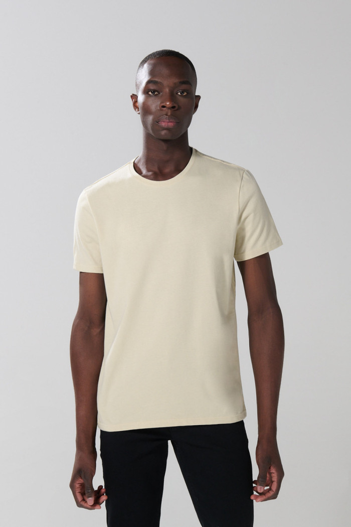 Camiseta en algodón manga corta unicolor