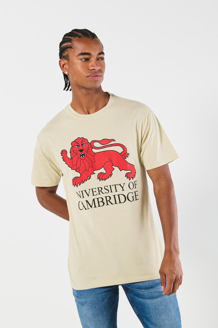 Camiseta kaki con cuello redondo y diseño de Cambridge