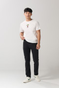 Jean Straight leg, cinco bolsillos.