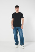 Camiseta en algodón manga corta unicolor para hombre, doblez en mangas y pespunte en frente.