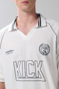 Camiseta college deportiva oversize crema con manga corta