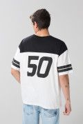 Camiseta crema oversize de Snoopy con manga corta