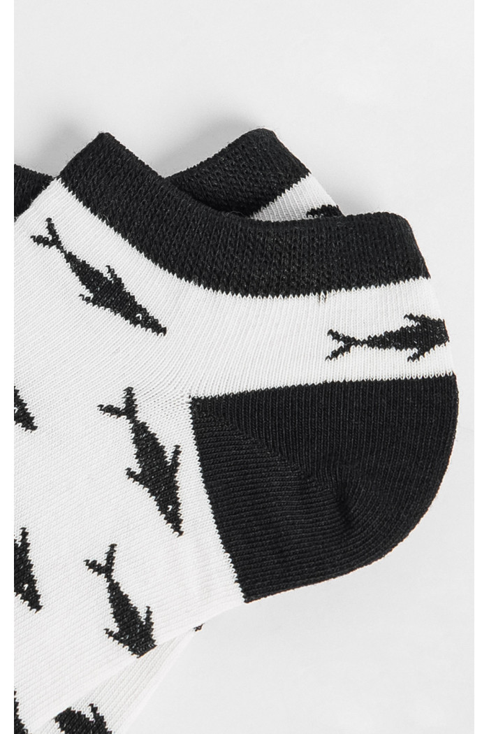 Medias cremas claras tobilleras con diseños de peces
