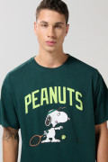 Camiseta oversize verde cuello redondo de Snoopy