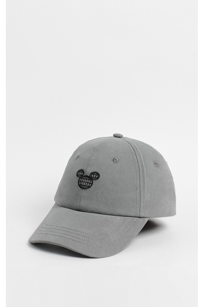 Cachucha gris intensa beisbolera con diseño de Mickey