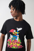 Camiseta del Pájaro Loco negra con cuello redondo

