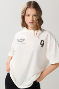 Camiseta manga corta crema oversize con diseños college