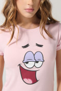 Camiseta rosada en rib manga corta con arte de Patricio